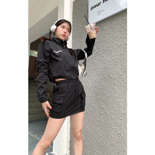 Set áo gió & chân váy gió