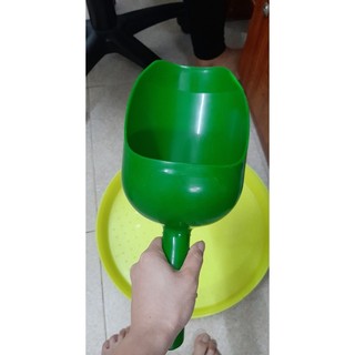 Muôi Xúc Cám