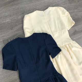 Đầm Warehouse nhấn corset ở eo