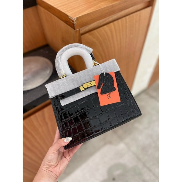 Túi Xách Thanh Lí lẻ Size Lẻ Màu HM