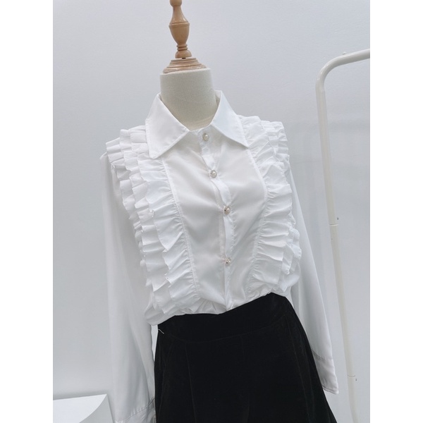 [ 𝐅𝐑𝐄𝐄 𝐒𝐇𝐈𝐏 ] Sét sơmi bèo xinh yêu  Áo chất thô lụa mềm đẹp, viền bèo dọc thân áo rất tiểu thư  Mix quần sooc