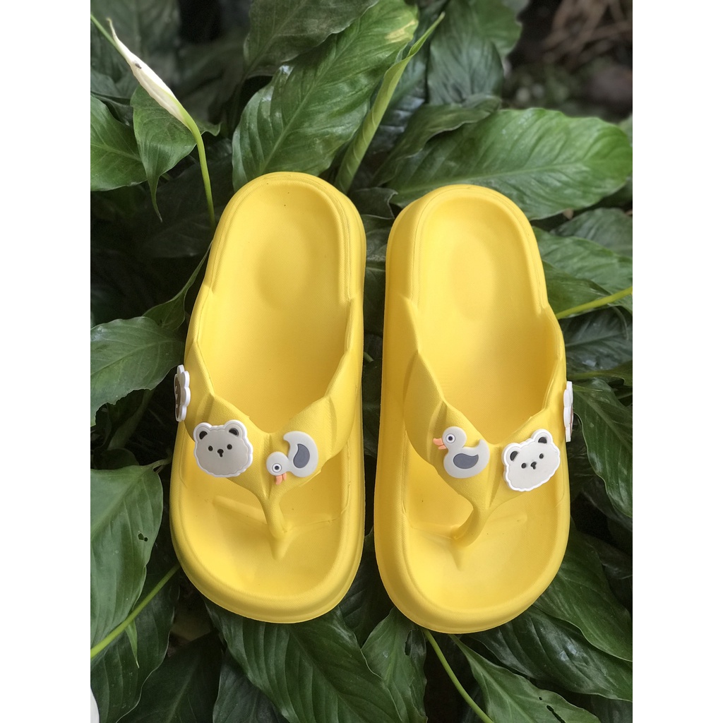 DÉP KẸP NGÓN GẮN STICKER