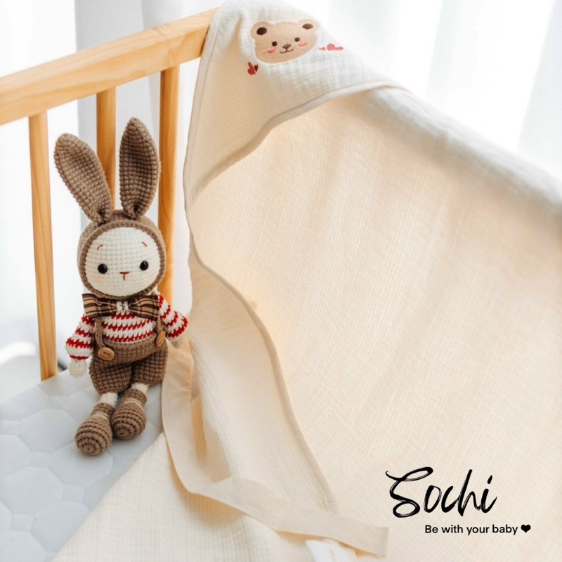 Ủ choàng vải xô họa tiết thêu xinh xắn kích thước 80x80cm cho bé