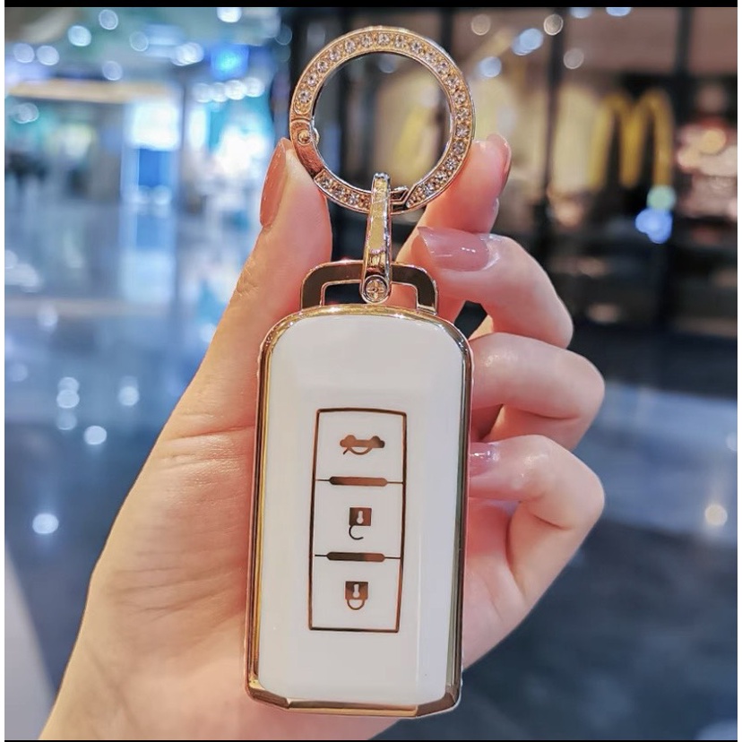 Ốp Khóa Xe Mitsubishi Xpander , Outlander , Triton ,Attrage , Pajero 3 Nút Bấm New Mạ Vàng Cao Cấp - Ốp Khóa Ô Tô