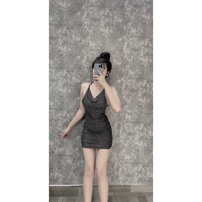 váy body hở lưng cổ V