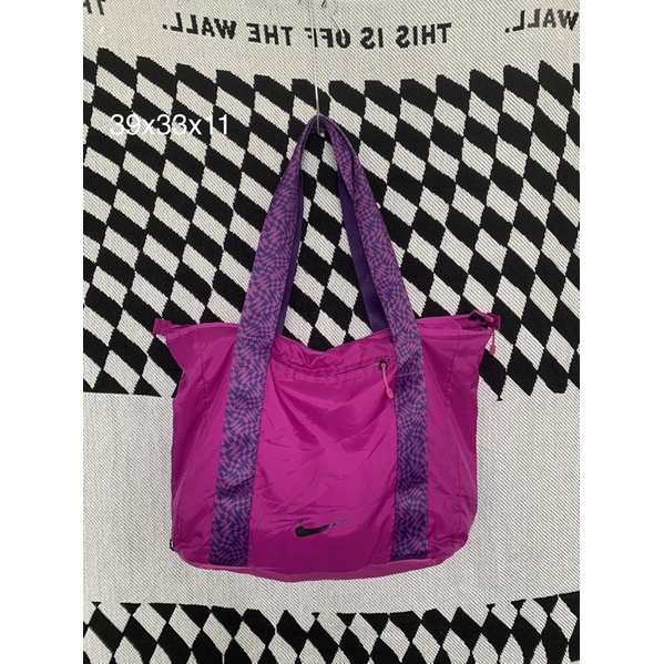 NIK.E Legend Track tote 2.0