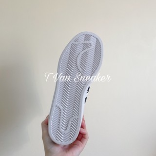Giày sò trắng 3 sọc đen