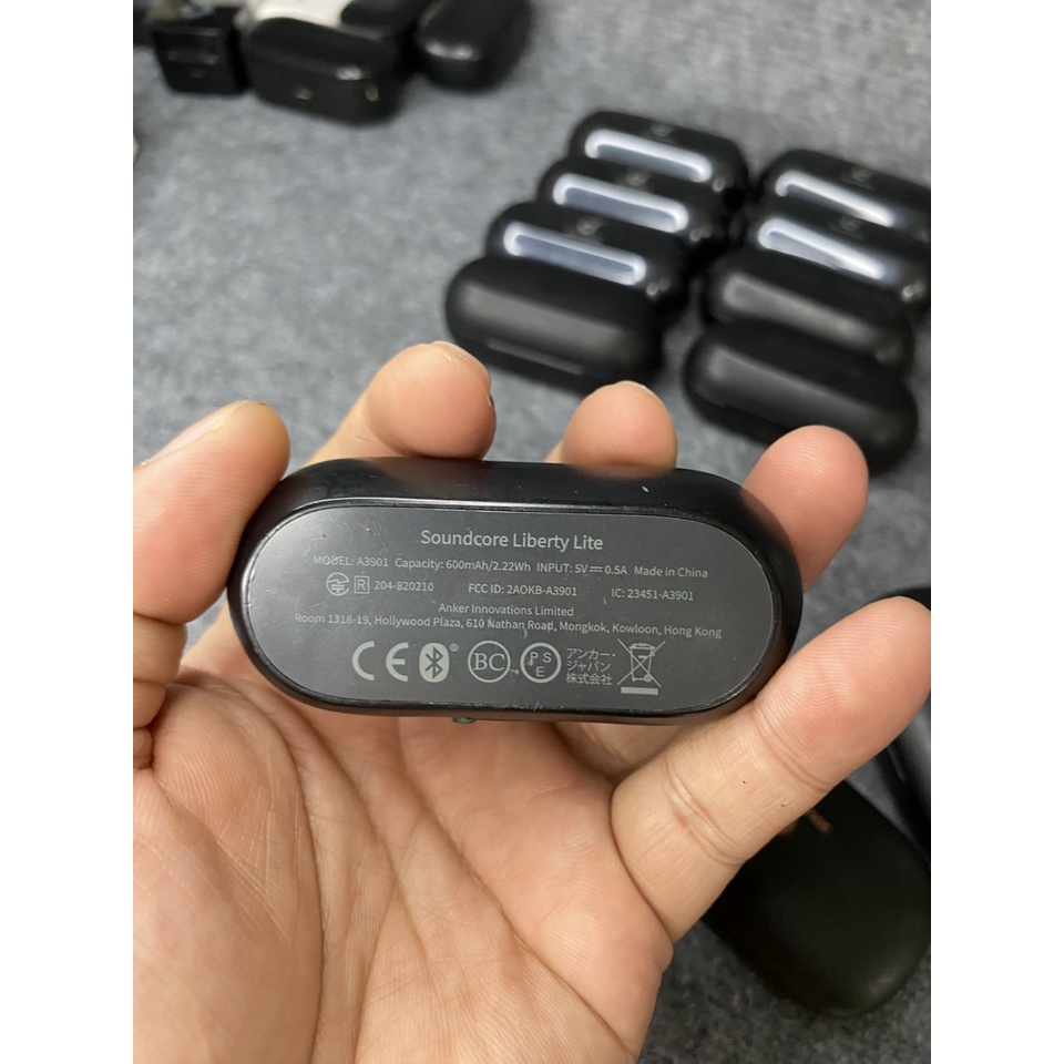 Hộp sạc tai nghe soundcore nhật bãi