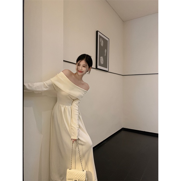 Váy dệt kim trễ vai dáng dài phong cách nhẹ nhàng