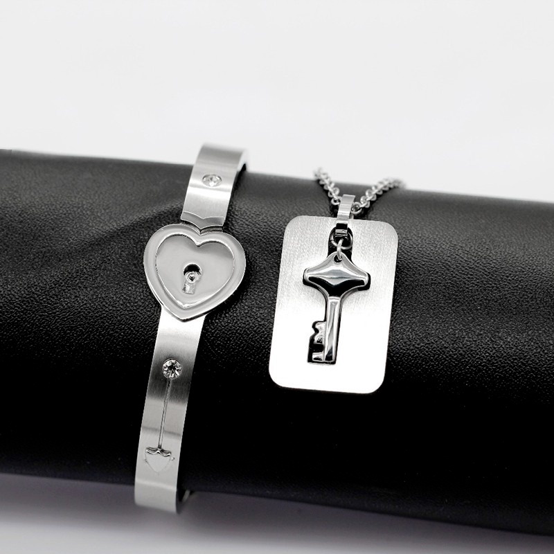 Bộ 2 Vòng Tay / Vòng cổ / Chìa Khóa Bằng Thép Không Gỉ Thời Trang Cho Cặp Đôi