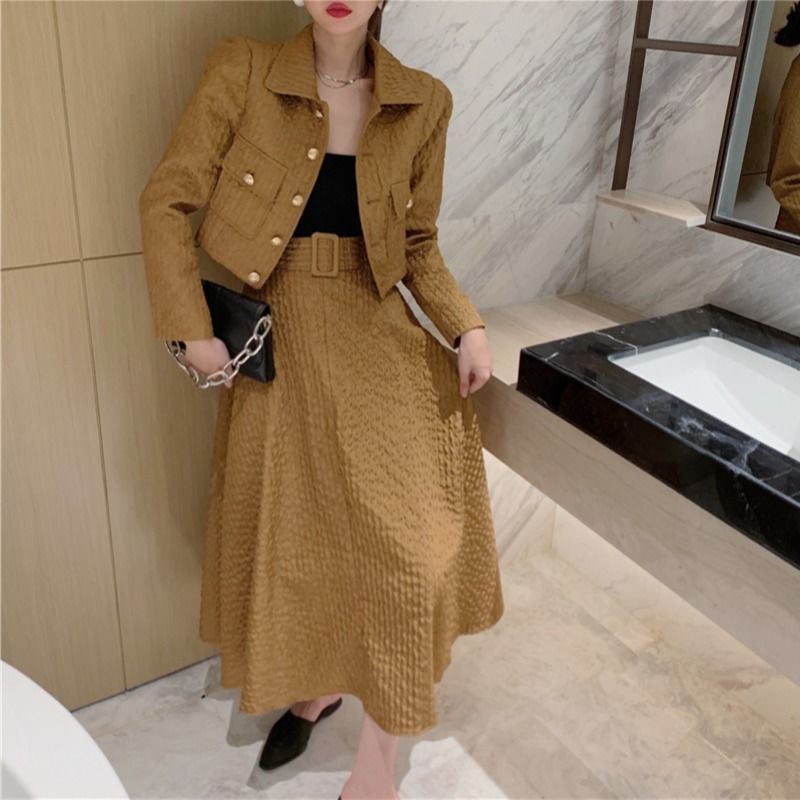 Set Áo Khoác Dáng Ngắn Phối Chân Váy Lưng Cao Phong Cách Châu Âu Thời Trang Mùa Thu Mới 2022