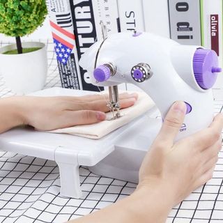 Máy May Để Bàn Mini Có Đèn Led , Máy Khâu Gia Đình Nhỏ Gọn