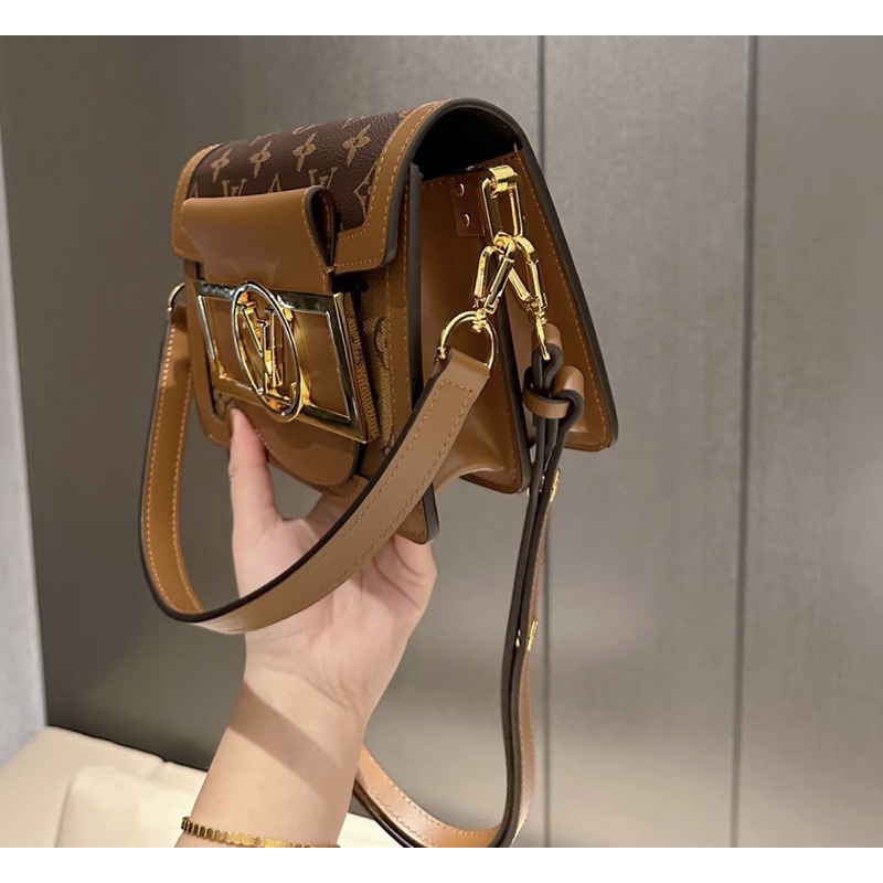 Túi đeo W266-20 LV NEW DAUPHINE 2023 Size 20 x 13 Cm • 2 Dây cầm tay - Đeo chéo • Form 2 bên phồng full2box
