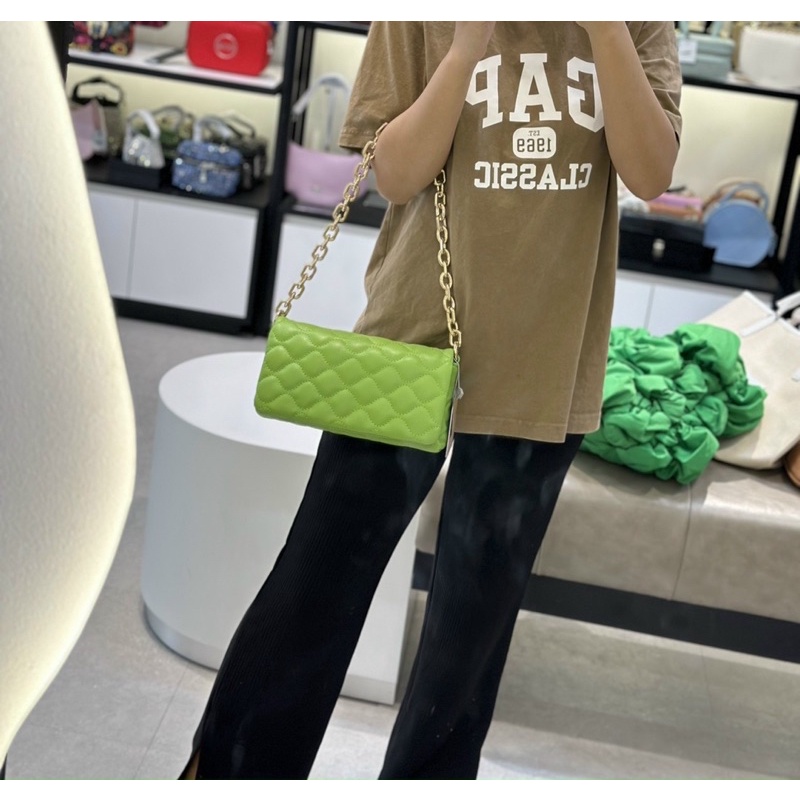 Túi xách nữ hàng xuất âu màu bơ dây xích dùng xách tay hoặc kẹp nách