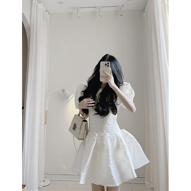 Váy tafta cổ tròn dáng xoè bồng Samhyewear