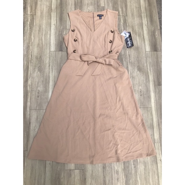 Đầm midi kèm belt vnxk dư xịn