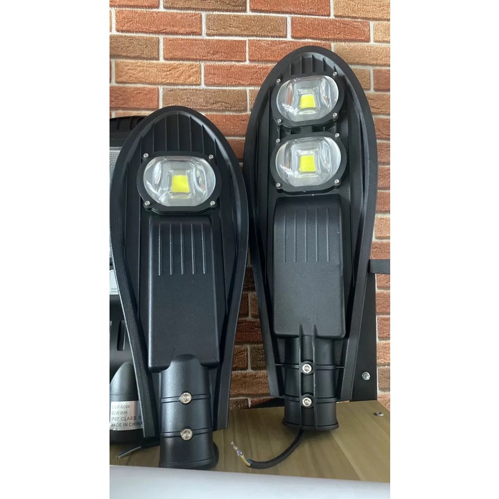 Đèn đường chiếc lá 50W chống nước IP67, siêu bền, mẫu mã đẹp, tiết kiệm điện bảo hành 2 năm