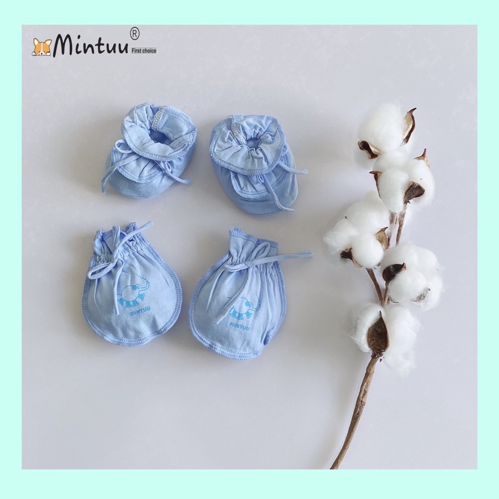 XẢ KHO - Bộ bao tay chân sơ sinh cho bé vắt sổ cột dây màu, chất liệu vải 100% cotton, thương hiệu MINTUU