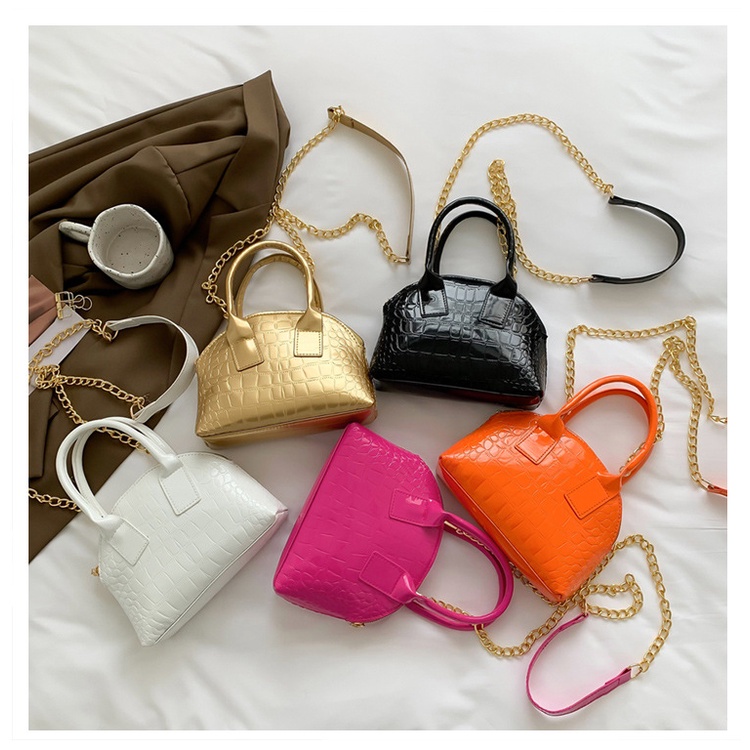 Túi Xách JASMIN NOIR Đeo Chéo Vân Da Cá Sấu Phối Dây Xích Thời Trang Nữ Sành Điệu