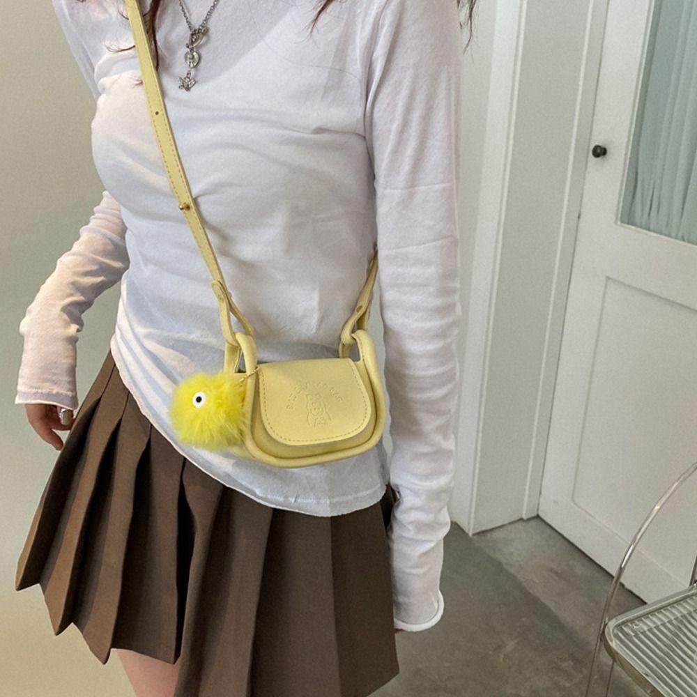 Túi Xách Đeo Chéo Vai Bằng Da PU Có Móc Khóa Bóng Lông Thời Trang Dành Cho Nữ