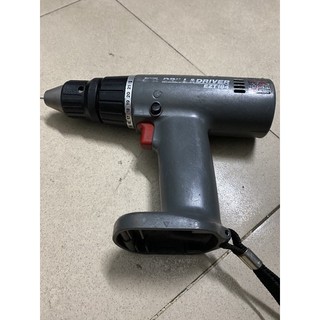 Máy khoan và bắt vít national ezt184 dc 9.6v và ezt186 dc 9.6vol. bao chạy
