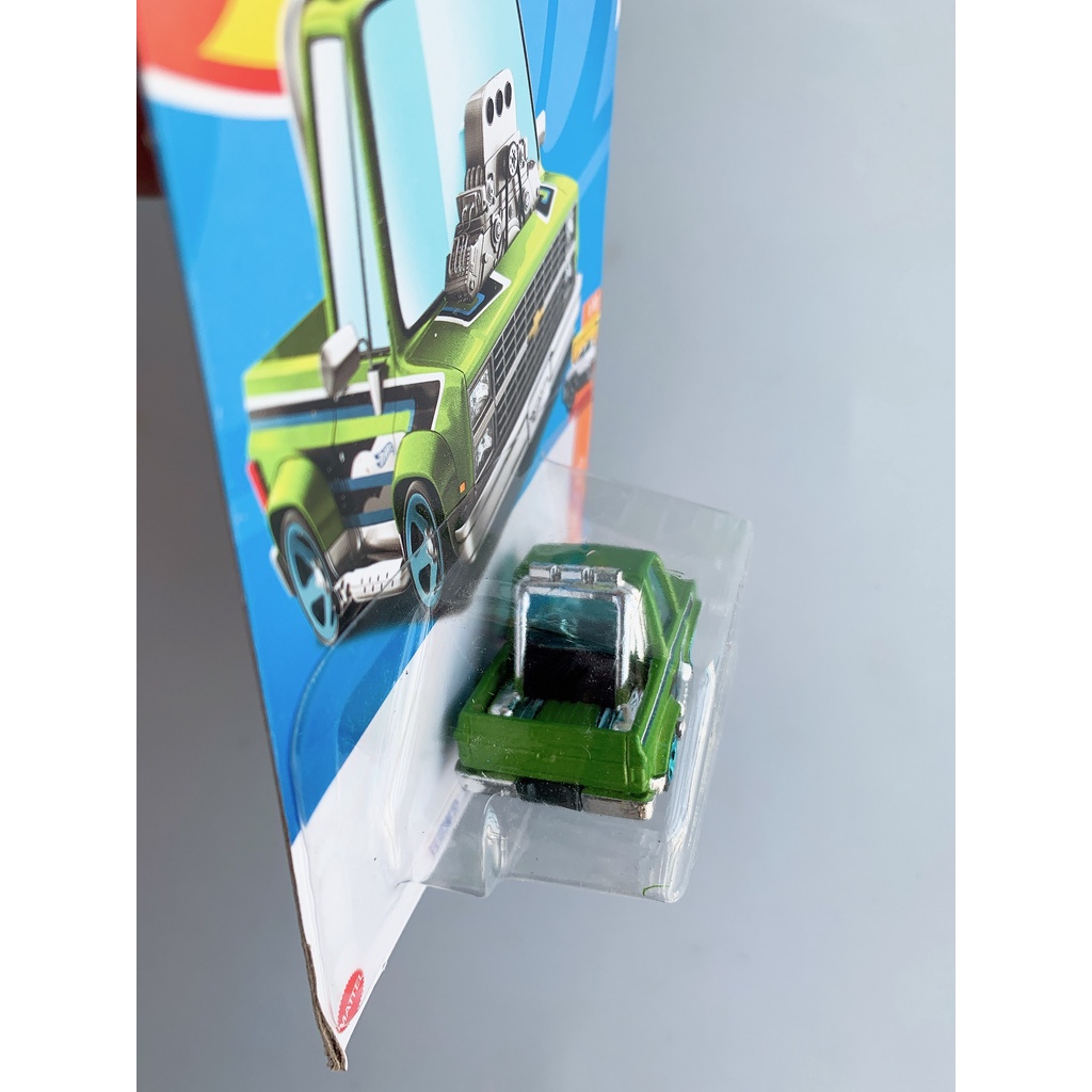 Xe Mô Hình HotWheels Chính Hãng - Toon'D 83 Chevy Silverado