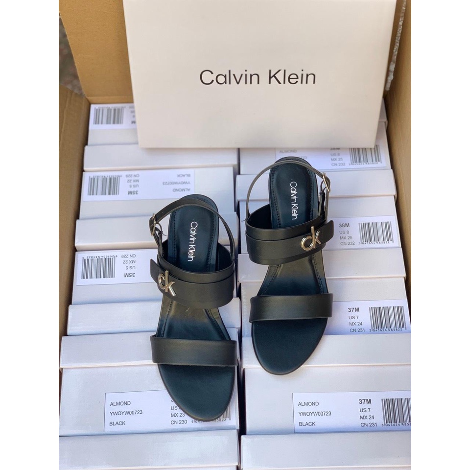 Sandal C.K quai ngang đính logo, gót trụ 7cm