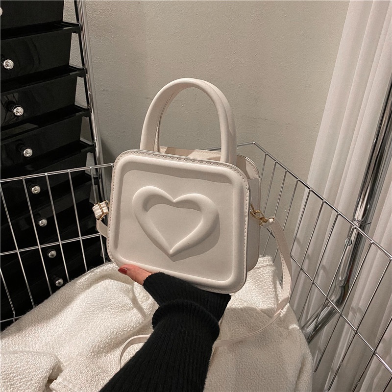 Túi Đeo Vai Hình Vuông Cỡ Nhỏ Họa Tiết Trái Tim Kiểu Retro Thời Trang 2023 Cho Nữ