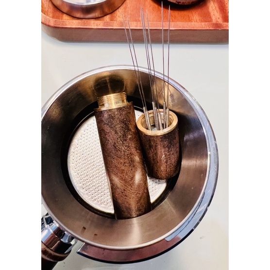 Dụng cụ đánh tơi cà phê  bằng gỗ