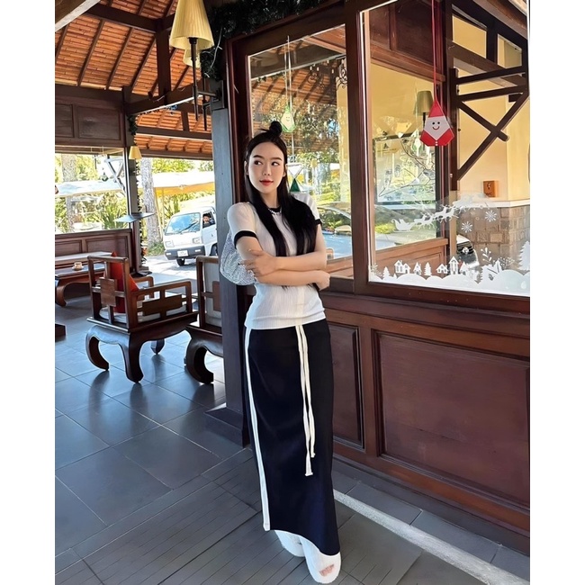 Set áo thun gân + chân váy hoac quan 55-90kg