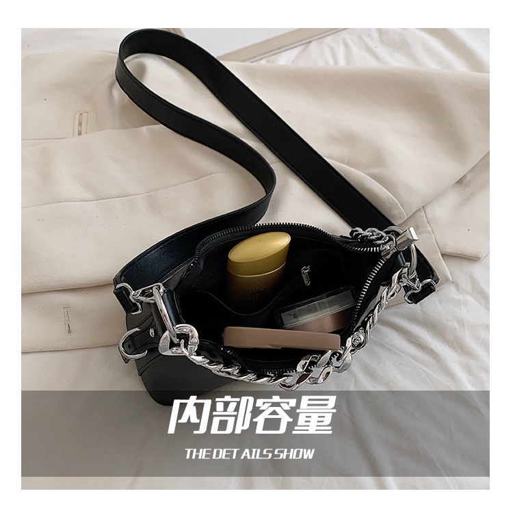 Túi Đeo Vai Màu Đen Phối Dây Xích Thời Trang 2023 Cho Bạn Gái
