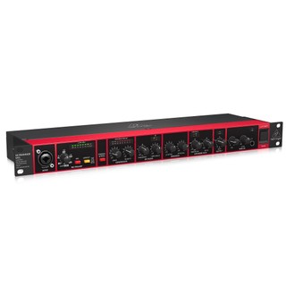 UV1 Bộ khuếch đại micro Behringer