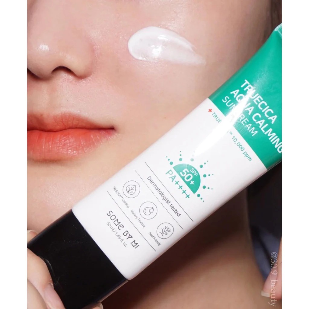 Kem Chống Nắng Aqua Cấp Ẩm, Làm Dịu Da Some By Mi Truecica Aqua Calming SunCream SPF50+ PA++++ 50ml