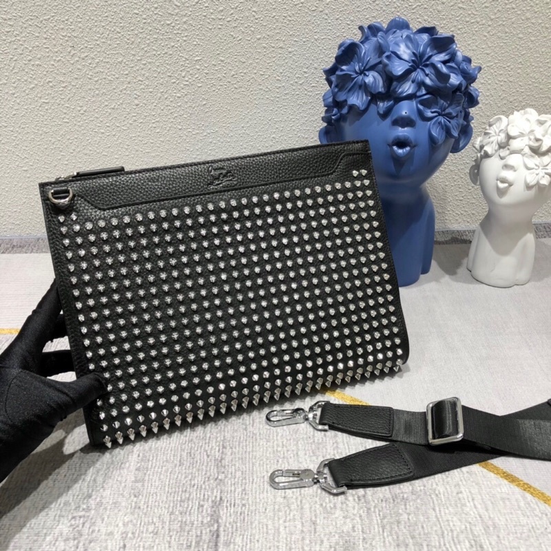 Clutch, ví cầm tay nam sành điệu đinh tán trang trí Louboutin cao cấp 2023
