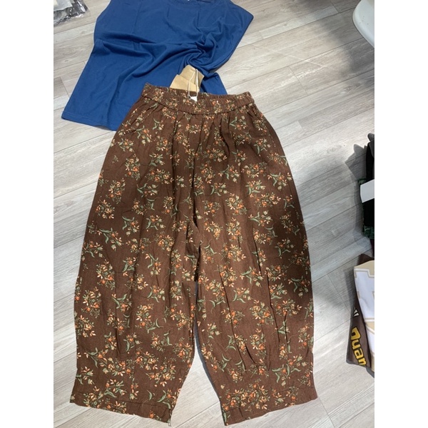 Quần linen hoạ tiết vintage