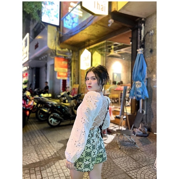 Áo ren trắng đan lưng tay bồng