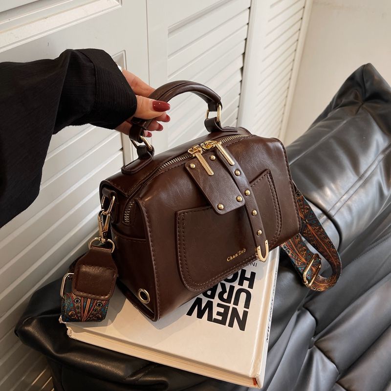 Túi Xách Đeo Vai Phong Cách Retro Thời Trang Thu Đông Dành Cho Nữ