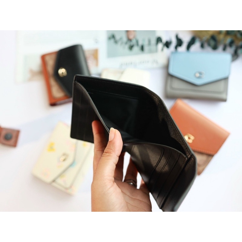 Ví Coach gập mini dáng bì thử xinh xắn