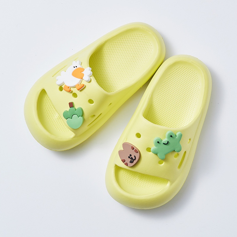 Dép Nhựa EVA Đế Mềm Chống Trượt Họa Tiết Hoạt Hình Dễ Thương Cho Bé