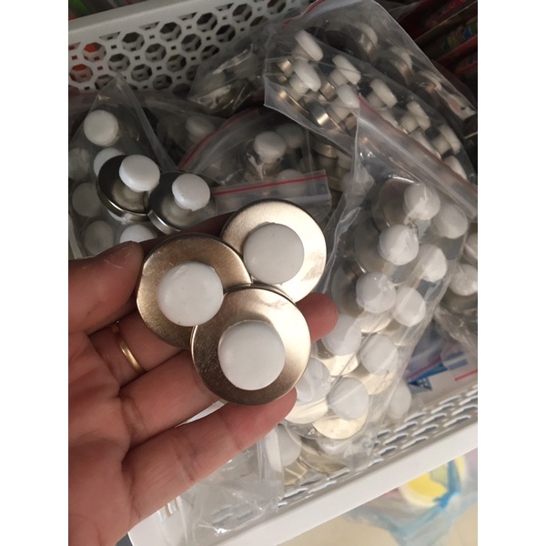 Nam châm núm đính bảng D32mm,..................