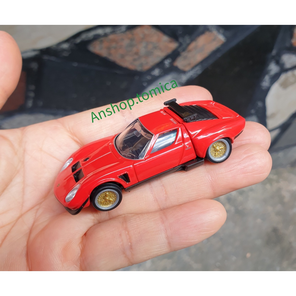 Xe mô hình tĩnh tomica Nhật Bản - Lambor premium màu đỏ