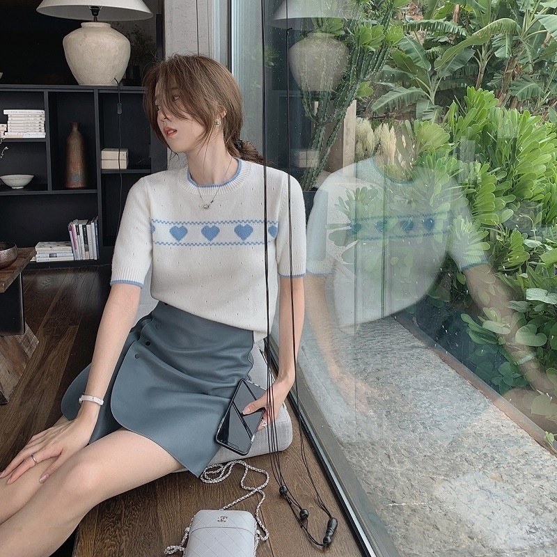 Áo len nữ cổ tròn trái tim mongtoghi bo gấu MS645