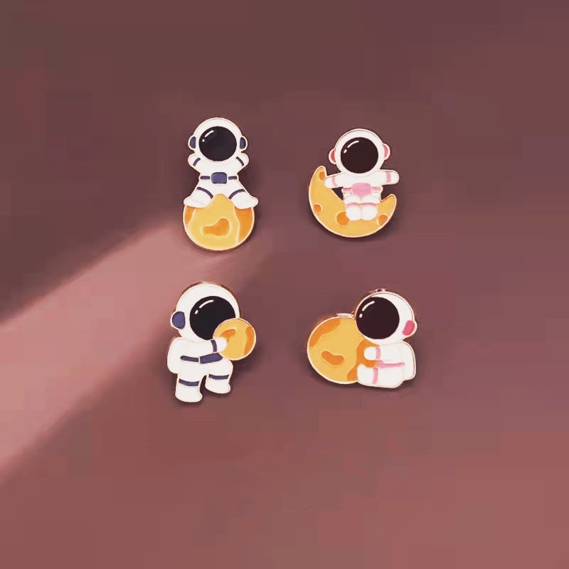 Ghim Cài Áo Hình Phi Hành Gia Bằng Kim Loại Phong Cách Nhật Bản Dễ Thương