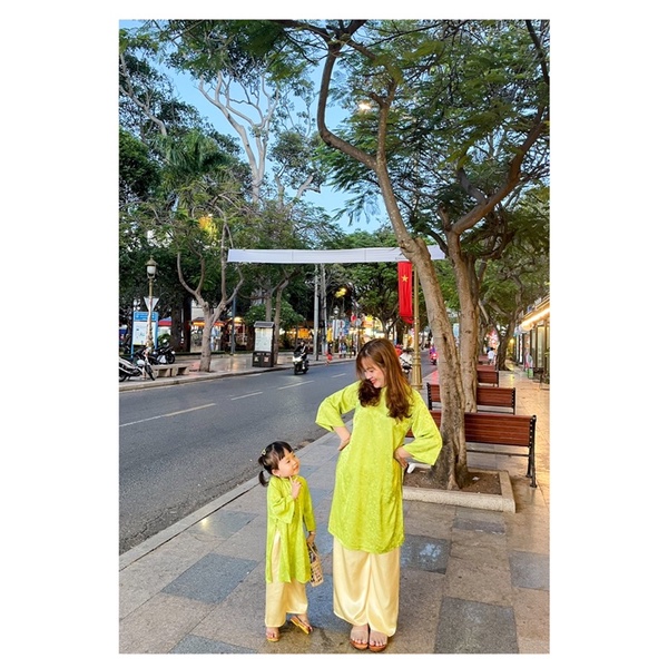 Áo dài cách tân đôi Mẹ & Bé