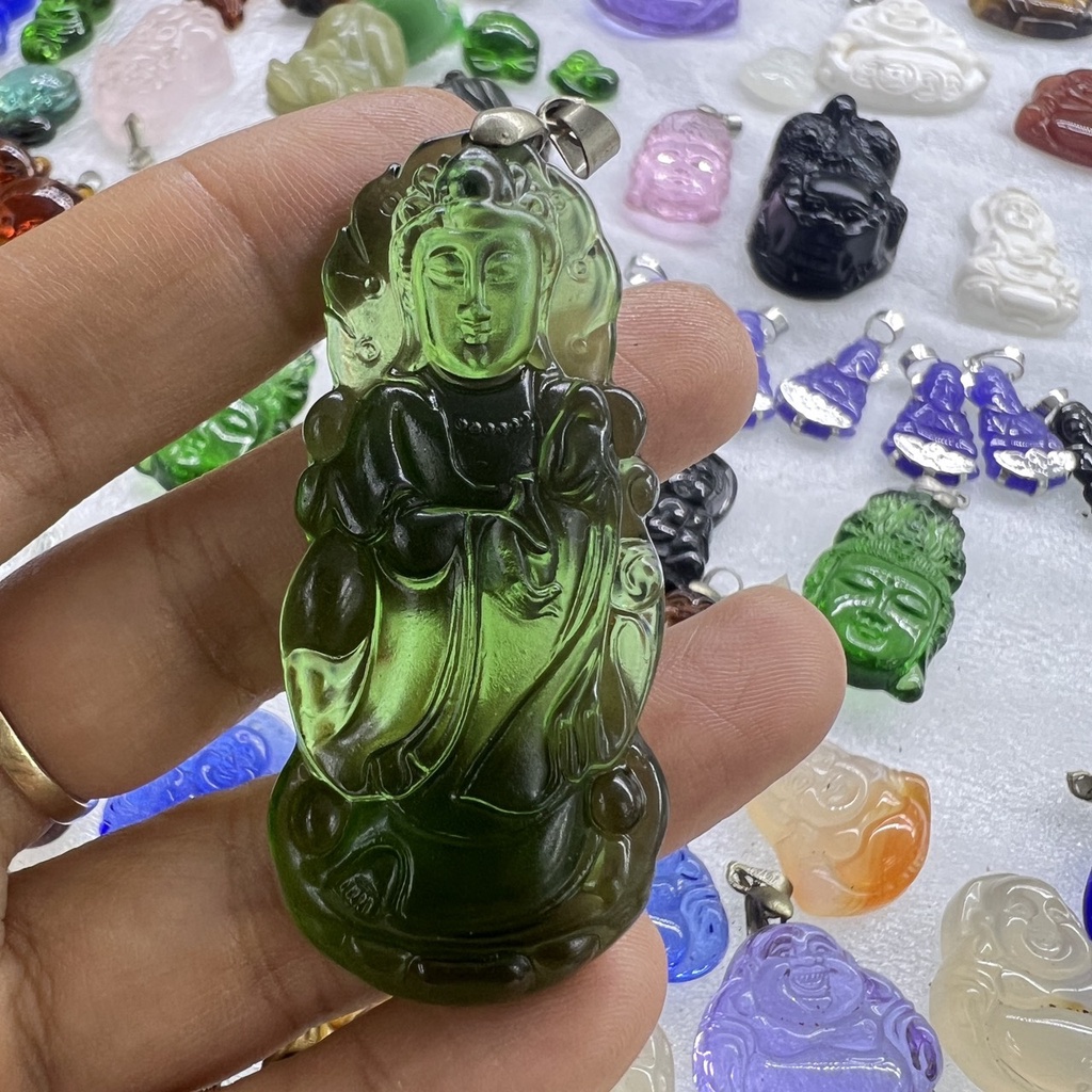 Dây Chuyền Phật Quan Âm Đứng Đá Lưu Ly lớn