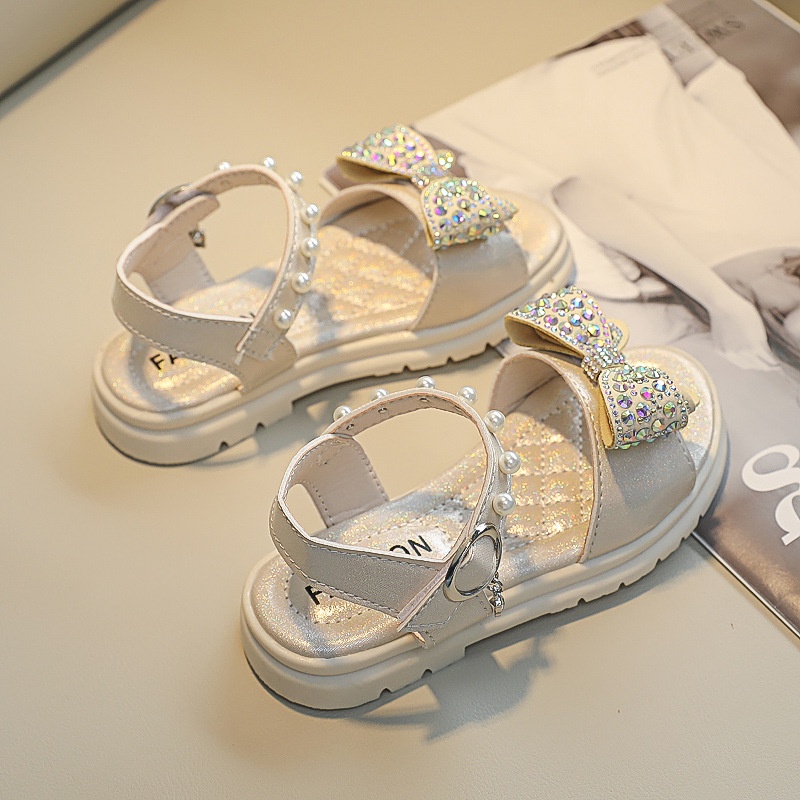 Xăng đan Hở Ngón Đế Bằng Đính Ngọc Trai Thời Trang Đi Biển Cho Bé Gái