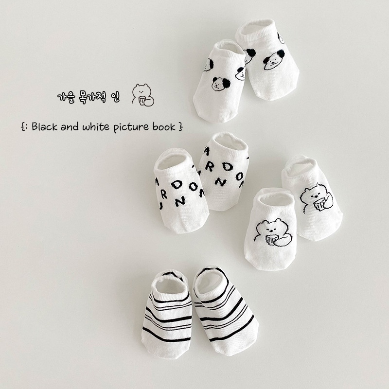 Bộ 4 đôi tất cotton KOKOROCARE MSW-97 mỏng họa tiết hoạt hình dễ thương chống trượt cho bé 1-8 tuổi