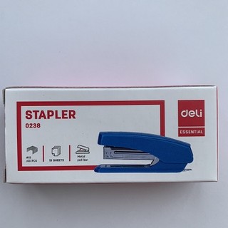 Dập ghim Deli 0238 (1 cái)