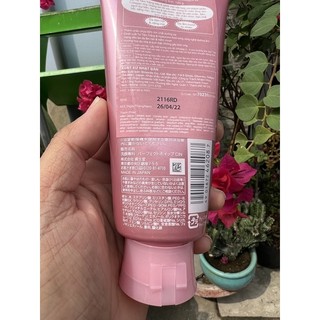 Sửa rửa mặt perfect whip collagen0