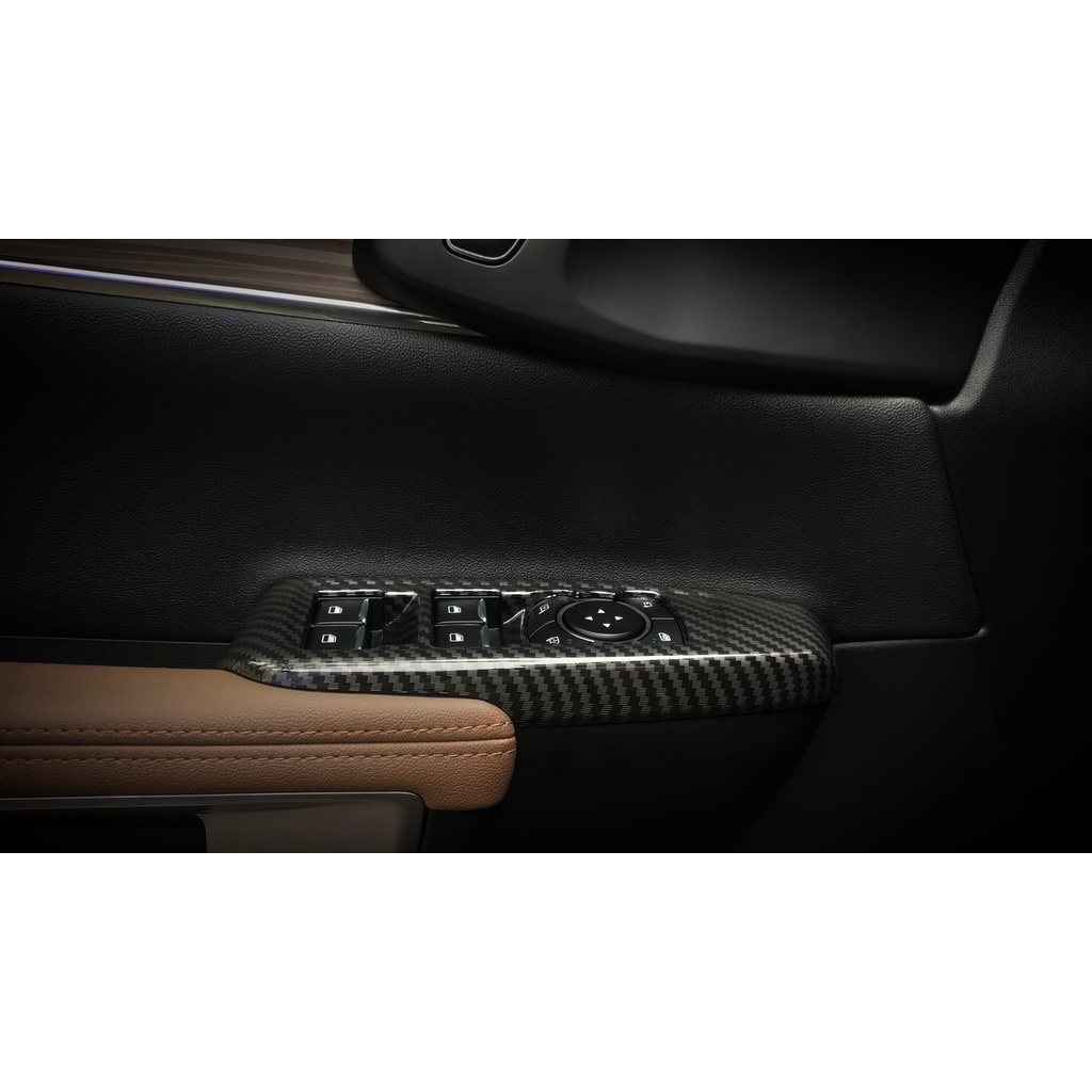 Ốp nội thất Ford Ranger 2023 vân cacbon cao cấp